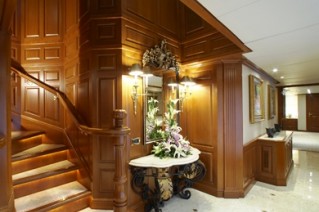 KINGFISHER Lobby